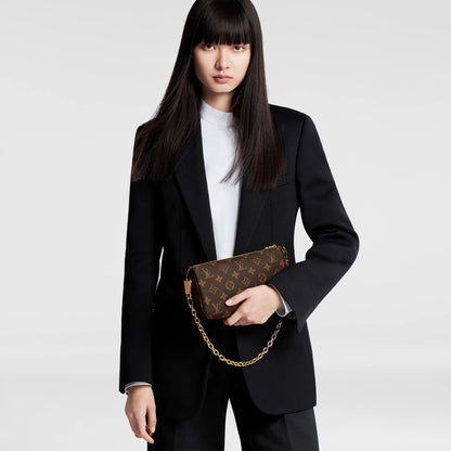 Louis Vuitton ‘Pochette Accessoires